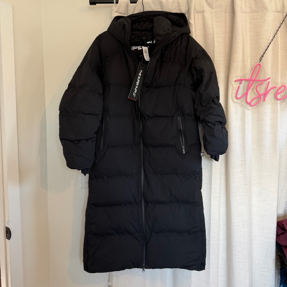 Aritzia Superpuff 2.0 Long in Black